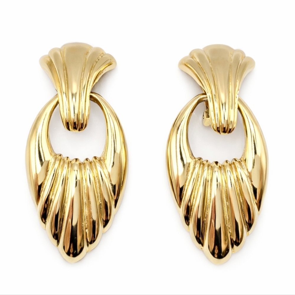 Vintage Michele Lynn Gold Tone Shell Drop Clip-On Earrings Signed